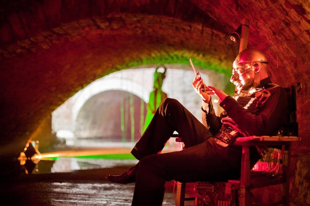 Photograph from Tales of the Tunnels by Alex Green.